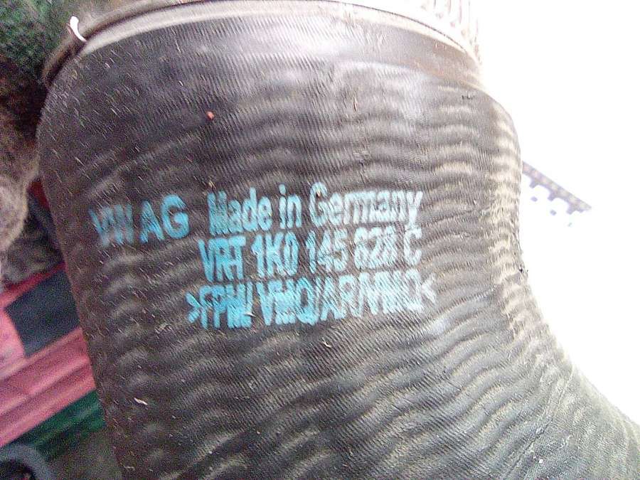 1K0145828C Патрубок интеркулера Volkswagen Golf 6 2010г. | Фото № 7 1K0145828C Патрубок интеркулера Volkswagen Golf 6 2010г. - Фото 7