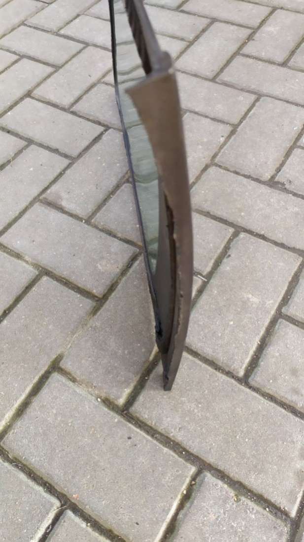 Стекло кузовное боковое левое  Renault Megane 2 2004г. | Фото № 5   Стекло кузовное боковое левое  Renault Megane 2 2004г. - Фото 5