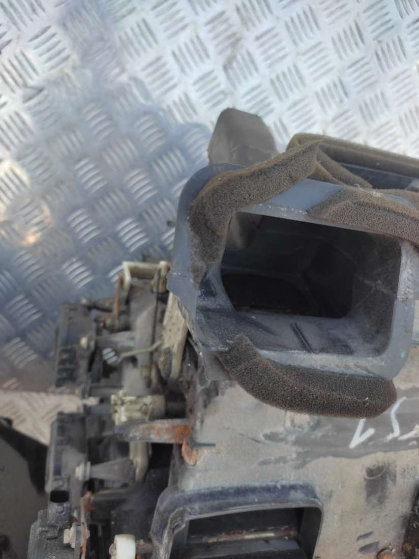 Корпус печки Audi A6 C5 (S6,RS6) 2002г. | Фото № 9 Корпус печки Audi A6 C5 (S6,RS6) 2002г. - Фото 9