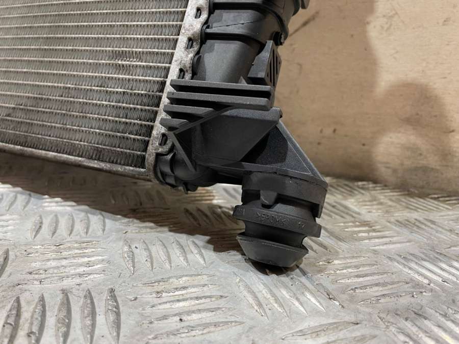 3M5H8005TL Радиатор основной Volvo V50 2005г. | Фото № 7 3M5H8005TL Радиатор основной Volvo V50 2005г. - Фото 7