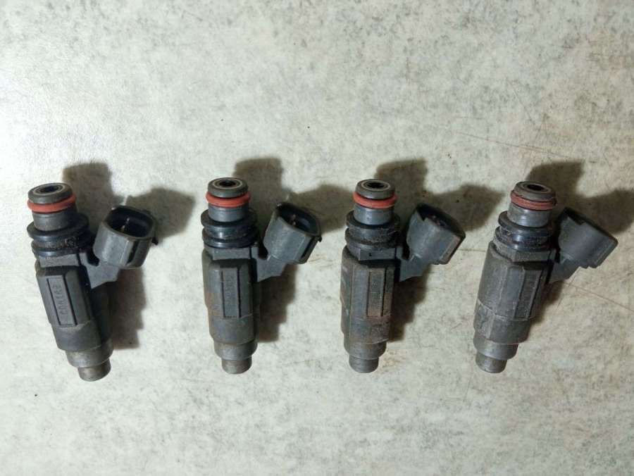 CDH166 Форсунка Mitsubishi Space Star 2000г. | Фото № 3 CDH166 Форсунка Mitsubishi Space Star 2000г. - Фото 3