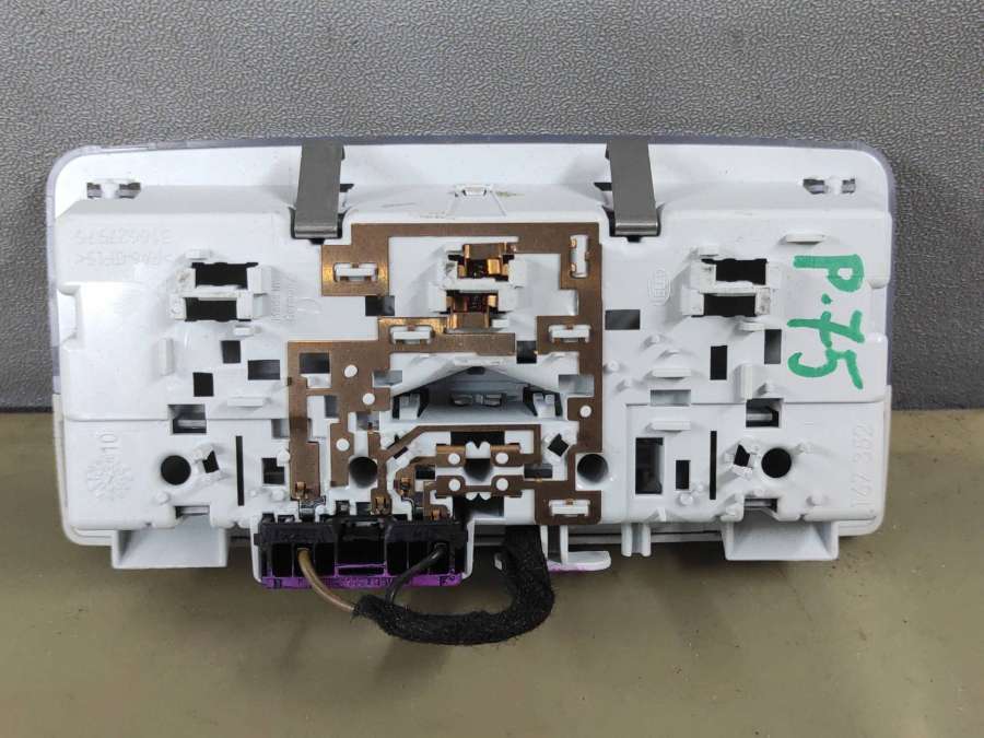 1.6735231662798E+14 Фонарь салона (плафон) Chevrolet Cruze седан 2017г. | Фото № 2 1.6735231662798E+14 Фонарь салона (плафон) Chevrolet Cruze седан 2017г. - Фото 2