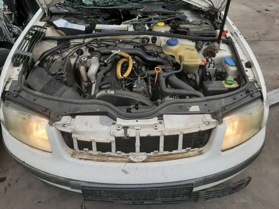 Патрубок турбины Volkswagen Passat 5 (1996-2000) Универсал 1999г. | Фото № 6 Патрубок турбины Volkswagen Passat 5 (1996-2000) Универсал 1999г. - Фото 6