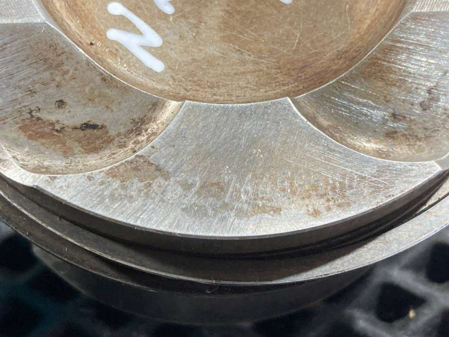 764595801 Поршень BMW 3 F30/F31/GT F34 2013г. | Фото № 8 764595801 Поршень BMW 3 F30/F31/GT F34 2013г. - Фото 8