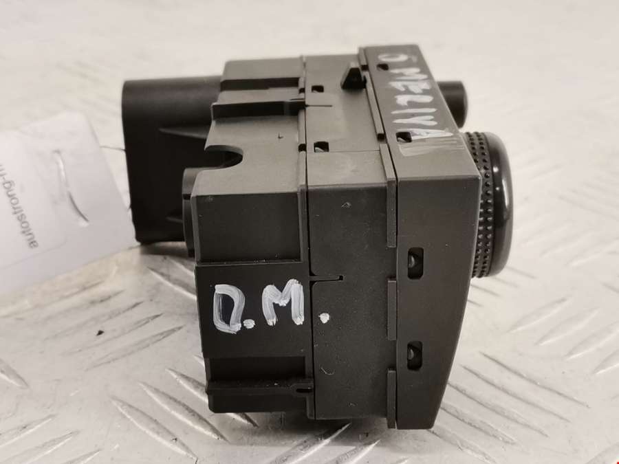 93394756 Переключатель света Opel Meriva A (2003-2010) Минивэн 2004г. | Фото № 4 93394756 Переключатель света Opel Meriva A (2003-2010) Минивэн 2004г. - Фото 4