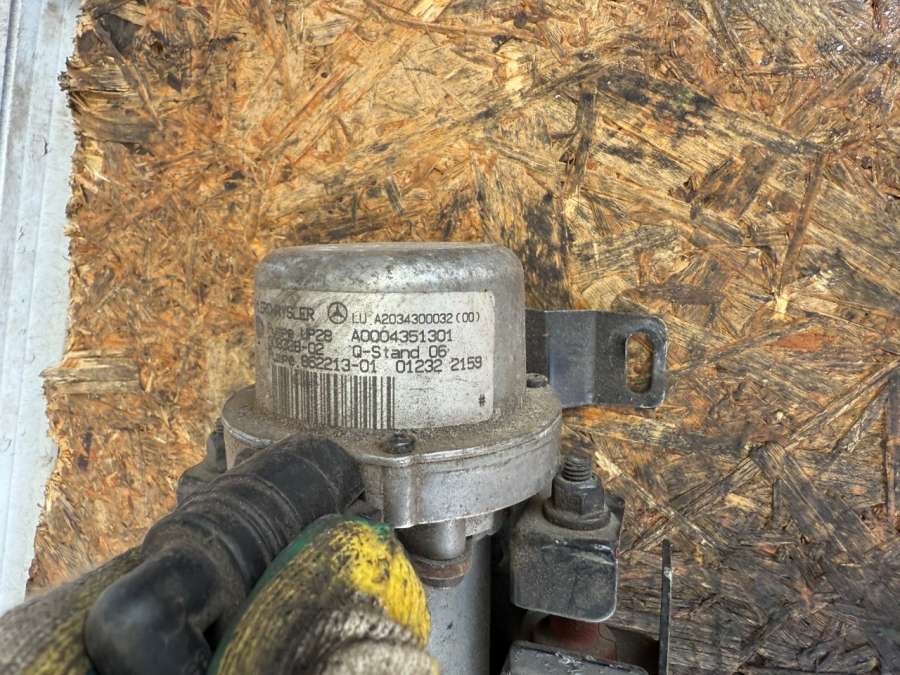 0004351301 Насос вакуумный Mercedes C W203 2003г. | Фото № 7 0004351301 Насос вакуумный Mercedes C W203 2003г. - Фото 7