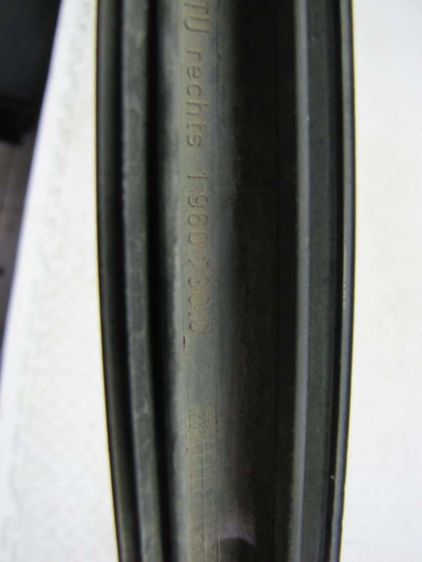 1960730 Накладка (молдинг) переднего правого крыла BMW 3 E36 1995г. | Фото № 4 1960730 Накладка (молдинг) переднего правого крыла BMW 3 E36 1995г. - Фото 4