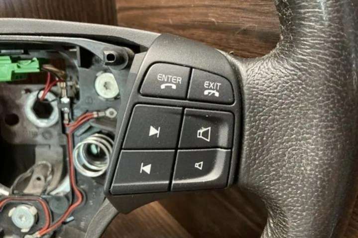 55150060 Руль  Volvo S40 2 поколение (2004-2007) 2004г. | Фото № 1  55150060 Руль  Volvo S40 2 поколение (2004-2007) 2004г. - Фото 1