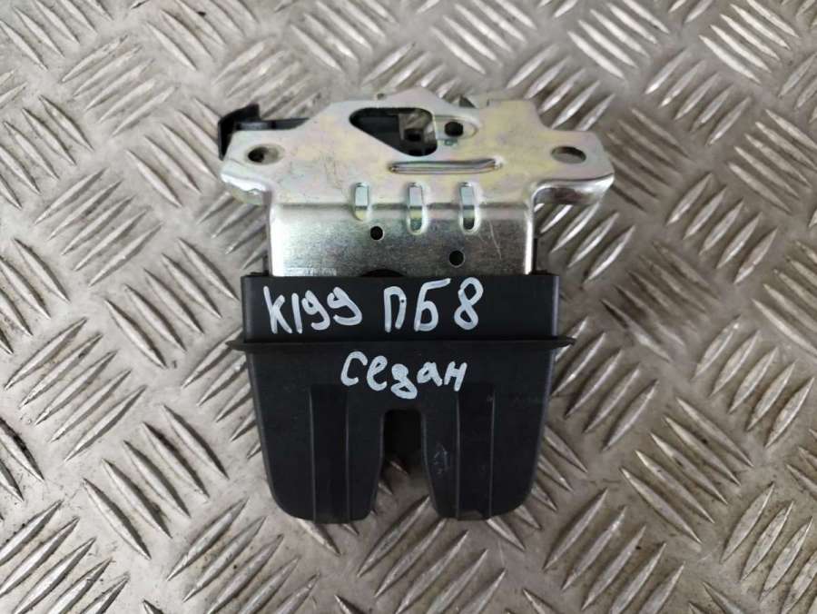3g0827503 Замок крышки багажника  Volkswagen Passat B8 2015г. | Фото № 1  3g0827503 Замок крышки багажника  Volkswagen Passat B8 2015г. - Фото 1