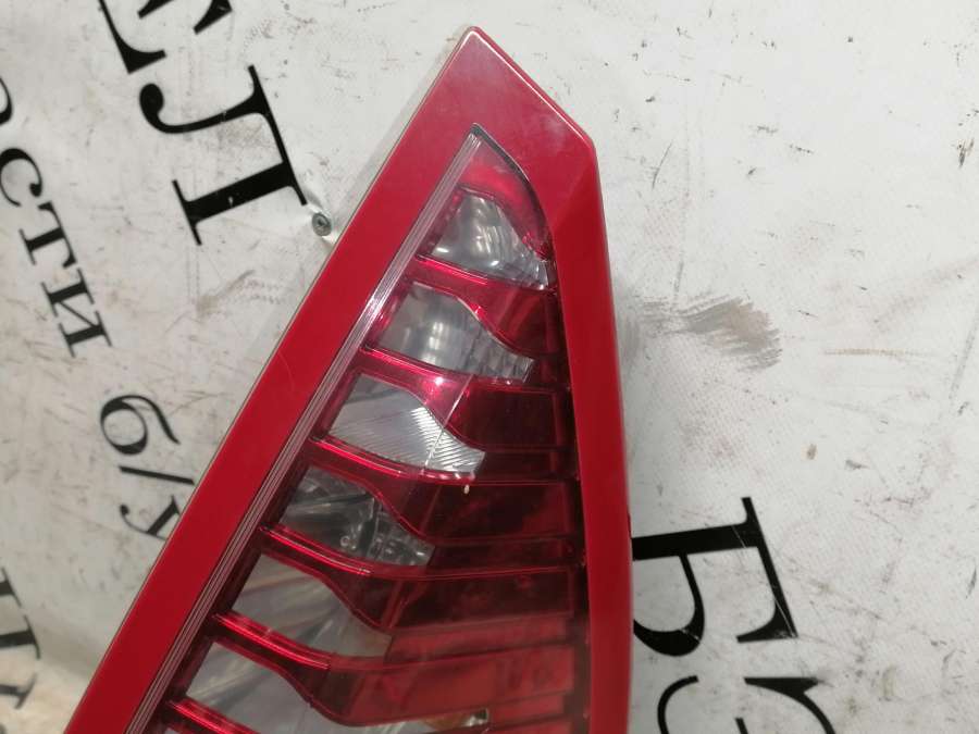 Фонарь задний правый Renault Scenic 2010г. | Фото № 3 Фонарь задний правый Renault Scenic 2010г. - Фото 3