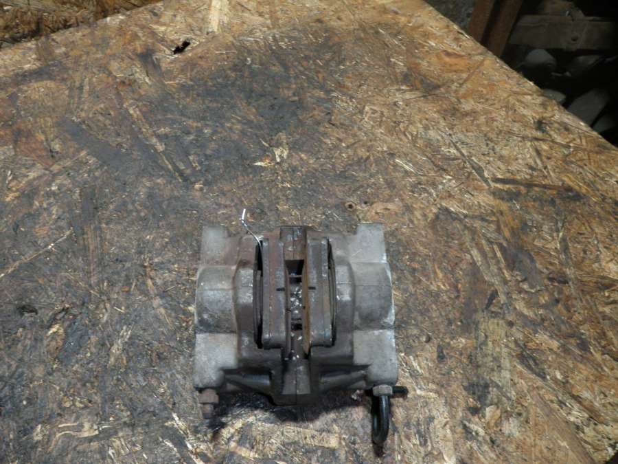 Суппорт тормозной задний левый Citroen C5 2007г. | Фото № 2 Суппорт тормозной задний левый Citroen C5 2007г. - Фото 2