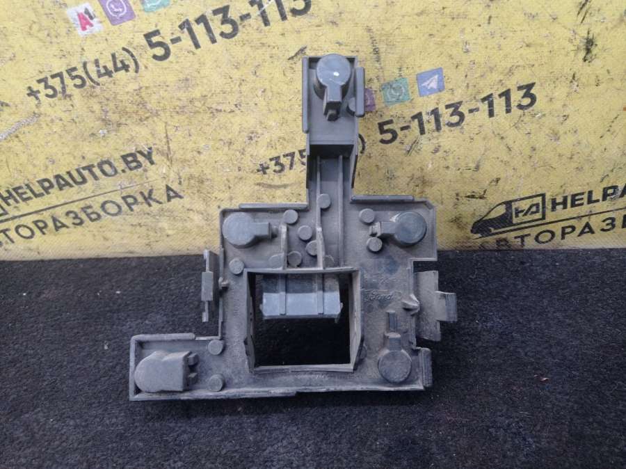 Панель (плата) фонаря заднего левого Ford Mondeo 2 хэтчбек 1998г. | Фото № 2 Панель (плата) фонаря заднего левого Ford Mondeo 2 хэтчбек 1998г. - Фото 2