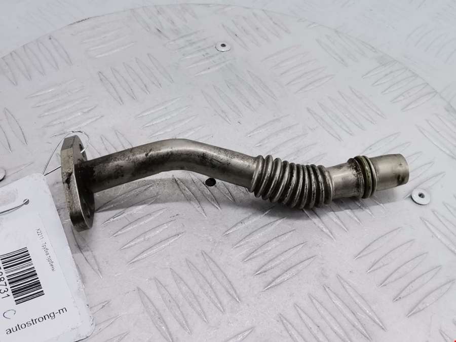 Трубка турбины Volkswagen Passat 5 GP (2000-2005) Универсал 2005г. | Фото № 1 Трубка турбины Volkswagen Passat 5 GP (2000-2005) Универсал 2005г. - Фото 1