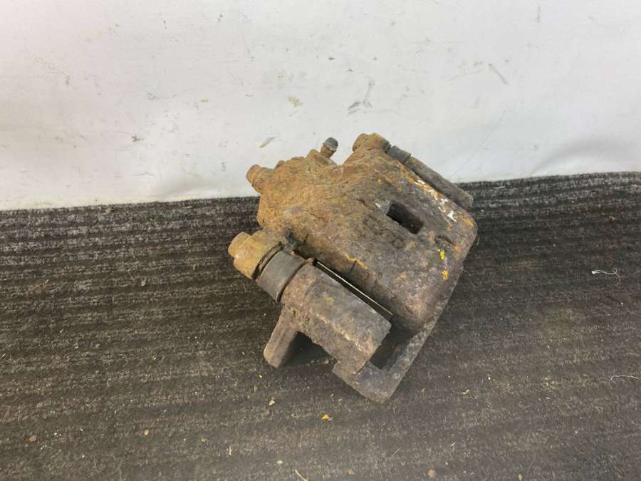 Суппорт задний левый Kia Sorento внедорожник 2004г. | Фото № 2 Суппорт задний левый Kia Sorento внедорожник 2004г. - Фото 2