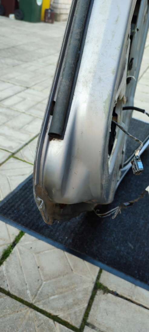 Дверь передняя левая Citroen Xsara Picasso 2000г. | Фото № 5 Дверь передняя левая Citroen Xsara Picasso 2000г. - Фото 5