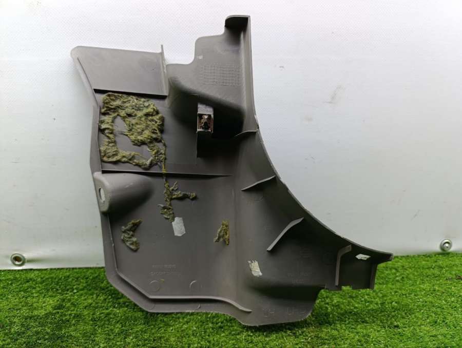 66901BU210 Накладка на порог  Nissan Almera Tino 2000г. | Фото № 3  66901BU210 Накладка на порог  Nissan Almera Tino 2000г. - Фото 3