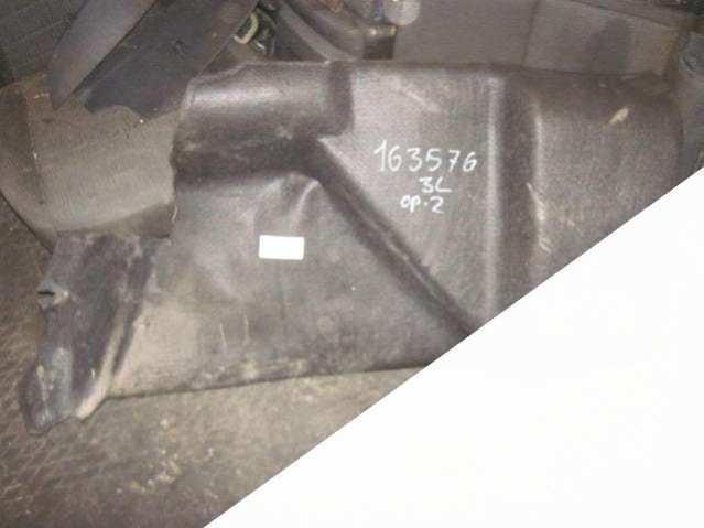 Обшивка багажника  Ford Focus 0000г. | Фото № 1   Обшивка багажника  Ford Focus 0000г. - Фото 1
