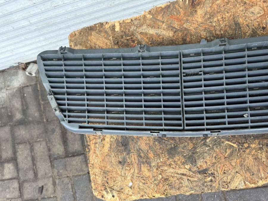 2108800583 Решетка радиатора Mercedes E W210 2001г. | Фото № 4 2108800583 Решетка радиатора Mercedes E W210 2001г. - Фото 4