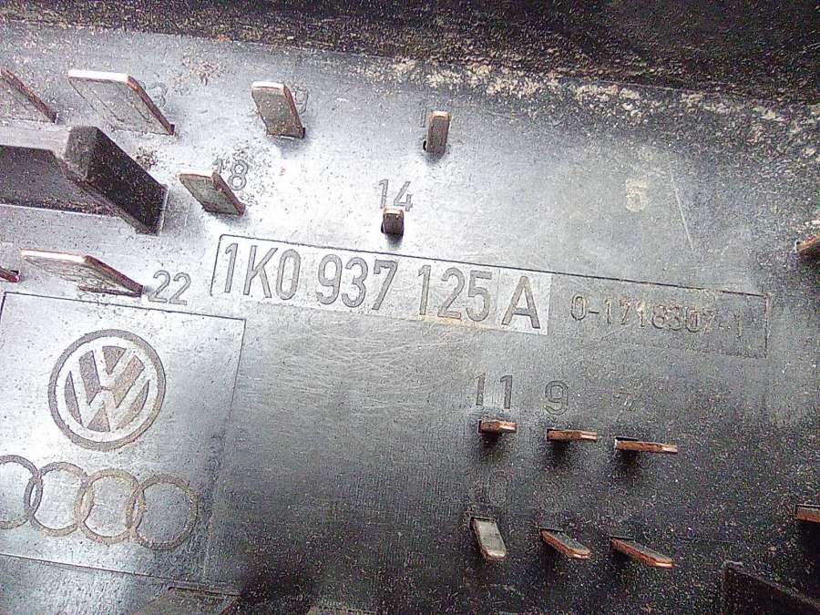 1K0937125A Блок предохранителей Volkswagen Golf 5 2006г. | Фото № 5 1K0937125A Блок предохранителей Volkswagen Golf 5 2006г. - Фото 5