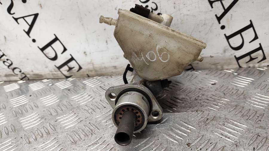 Цилиндр тормозной главный Peugeot 406 2000г. | Фото № 4 Цилиндр тормозной главный Peugeot 406 2000г. - Фото 4