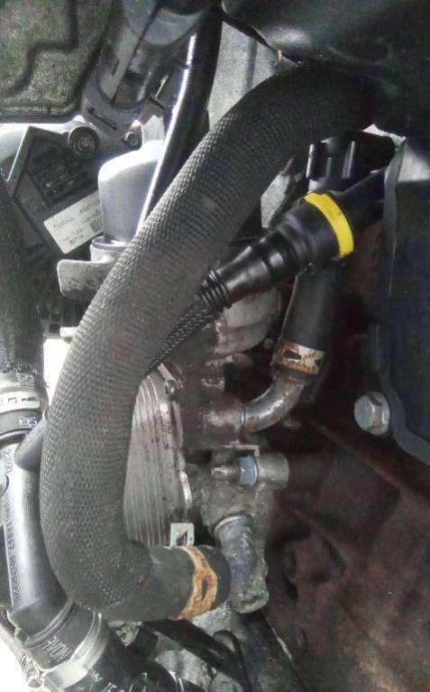 Корпус масляного фильтра Ford Mondeo 2010г. | Фото № 2 Корпус масляного фильтра Ford Mondeo 2010г. - Фото 2