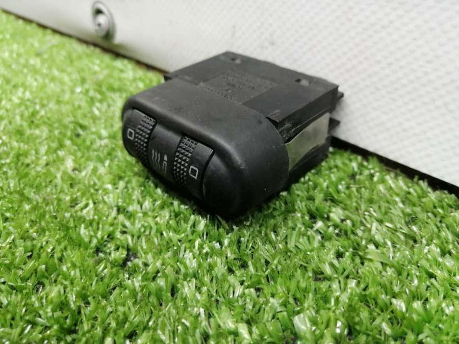 7M0963563B95VW19K314ABW Кнопка подогрева сидений Volkswagen Sharan 1 1999г. | Фото № 4 7M0963563B95VW19K314ABW Кнопка подогрева сидений Volkswagen Sharan 1 1999г. - Фото 4