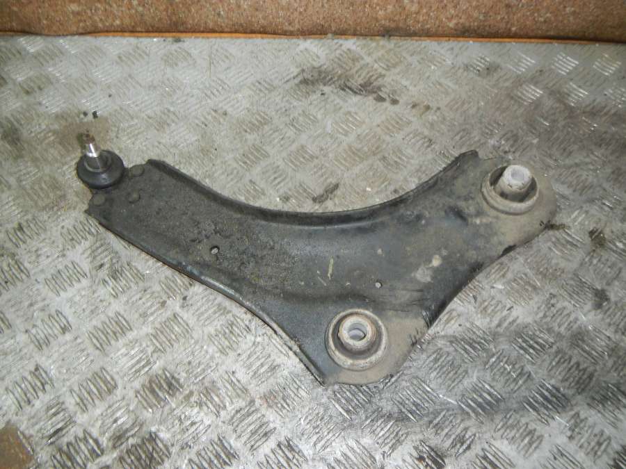 Рычаг передний правый Renault Megane 0000г. | Фото № 2 Рычаг передний правый Renault Megane 0000г. - Фото 2