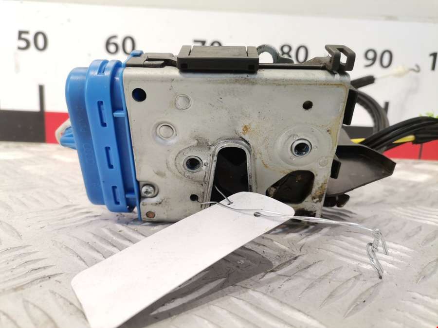 Замок двери задней правой Audi A4 B5 (1994-2001) Седан 1996г. | Фото № 2 Замок двери задней правой Audi A4 B5 (1994-2001) Седан 1996г. - Фото 2