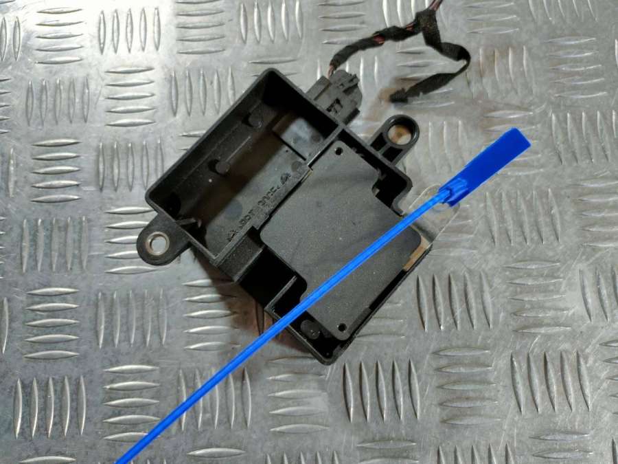 4E091518101990000064E0910181 Блок управления аккумулятором  Audi A8 D3/4E 2007г. | Фото № 5  4E091518101990000064E0910181 Блок управления аккумулятором  Audi A8 D3/4E 2007г. - Фото 5