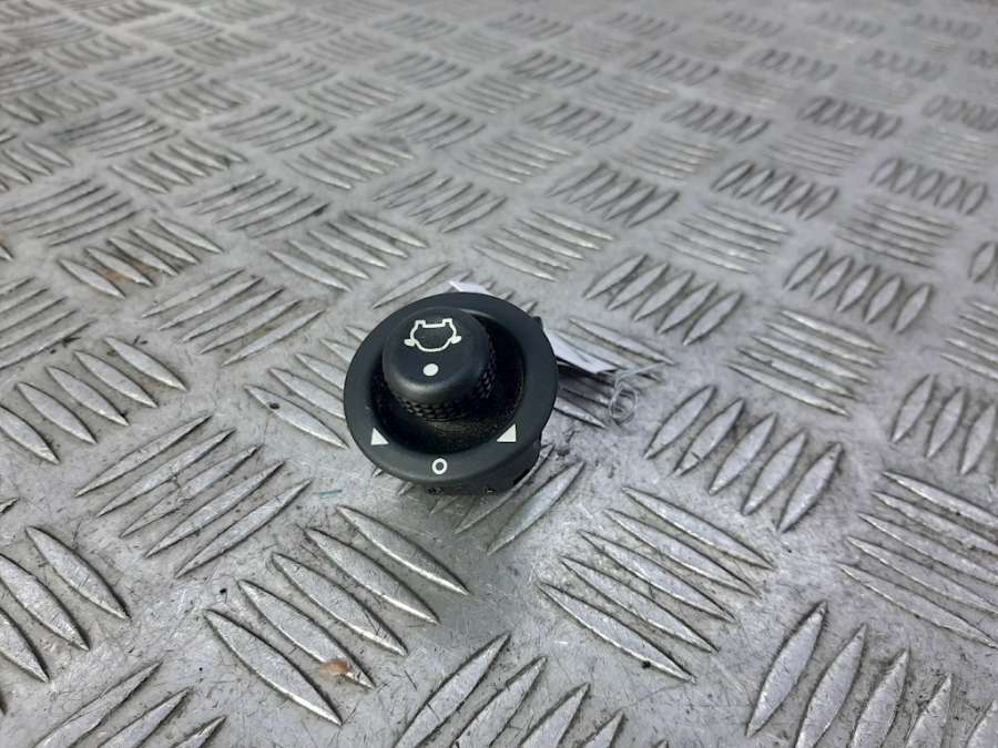 93BG17B676BB Джойстик регулировки зеркал Ford Fusion (2002-2012) Хетчбэк 5дв. 2003г. | Фото № 2 93BG17B676BB Джойстик регулировки зеркал Ford Fusion (2002-2012) Хетчбэк 5дв. 2003г. - Фото 2