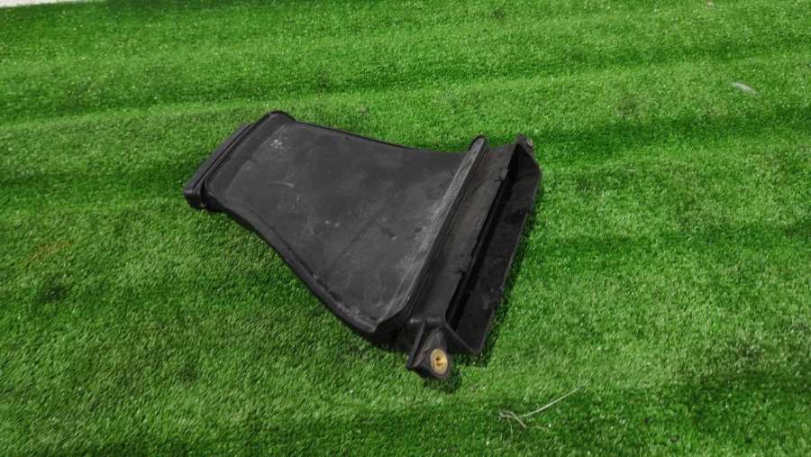 670033069 Воздуховод передний  Maserati Levante 2019г. | Фото № 1  670033069 Воздуховод передний  Maserati Levante 2019г. - Фото 1