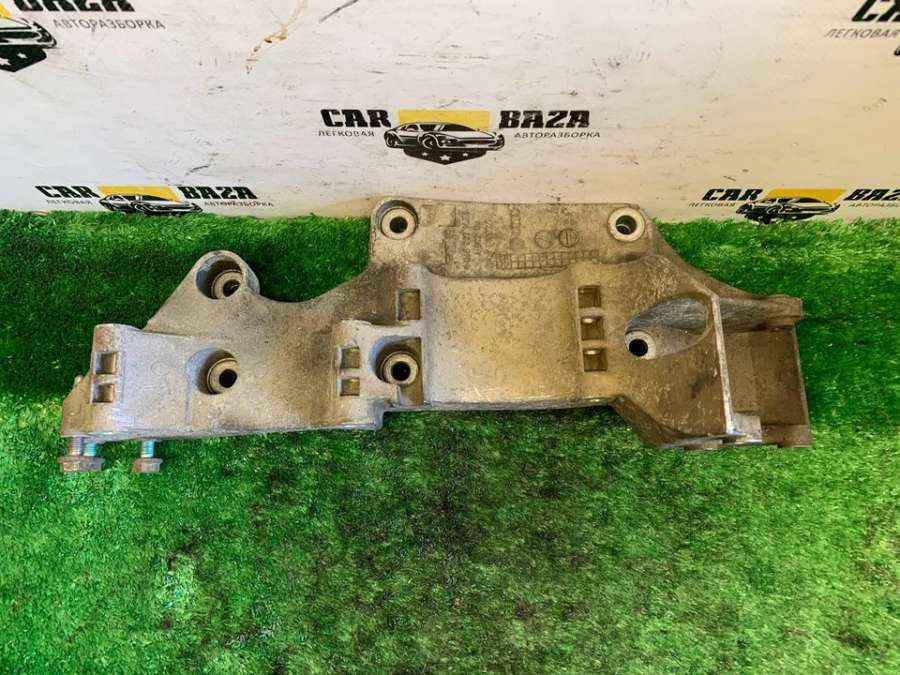 045903143C Кронштейн генератора Volkswagen Golf IV 2003г. | Фото № 3 045903143C Кронштейн генератора Volkswagen Golf IV 2003г. - Фото 3