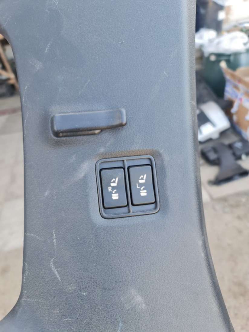 Блок управления сиденьем Lexus RX 4 2018г. | Фото № 1 Блок управления сиденьем Lexus RX 4 2018г. - Фото 1