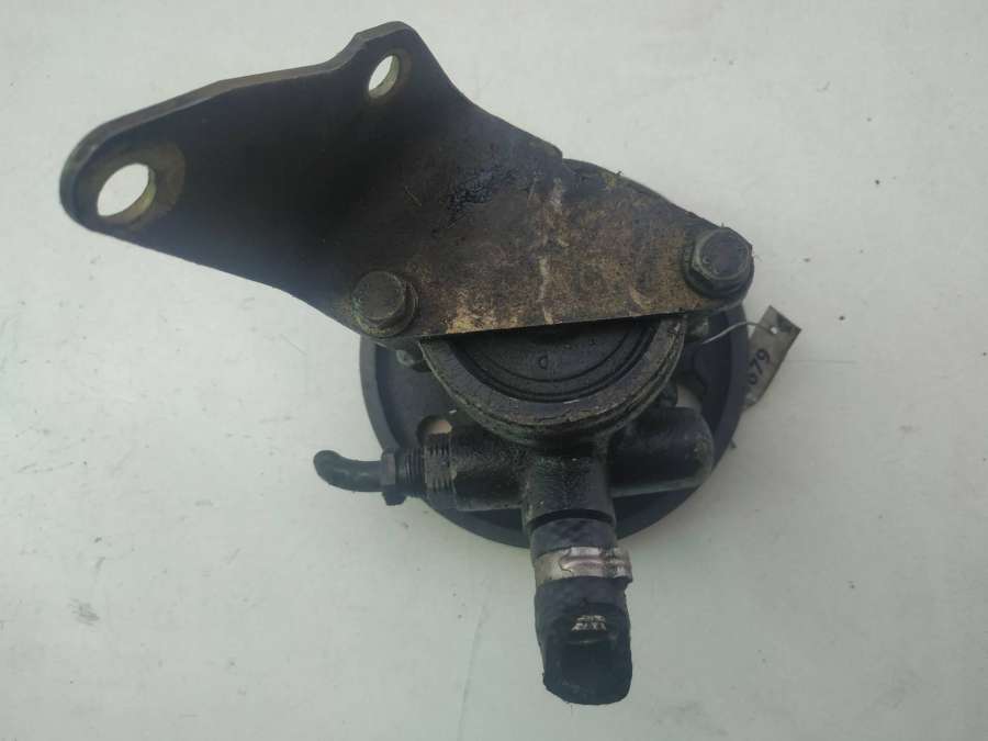 Насос гидроусилителя руля  Peugeot 405  1994г. | Фото № 3   Насос гидроусилителя руля  Peugeot 405  1994г. - Фото 3