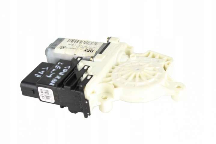 1K0959703B Моторчик стеклоподъемника Volkswagen Touran 1 поколение (2003-2006) 2003г. | Фото № 2 1K0959703B Моторчик стеклоподъемника Volkswagen Touran 1 поколение (2003-2006) 2003г. - Фото 2