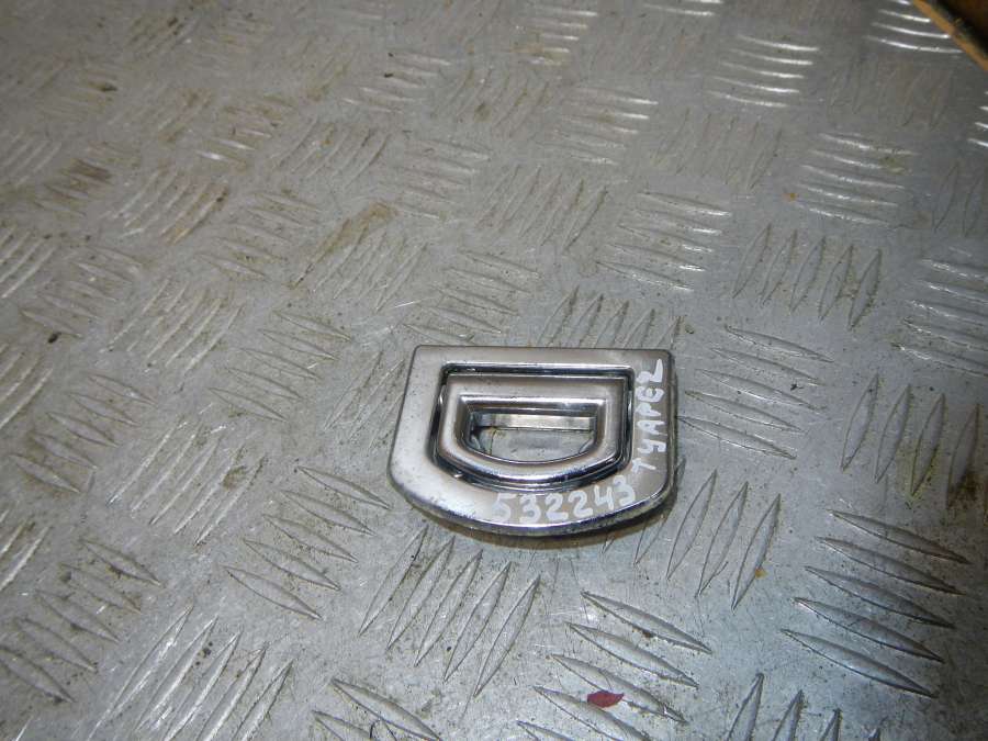 8E08642031J0864203D Крепеж (сопут.товар)  Volkswagen Touareg 0000г. | Фото № 1  8E08642031J0864203D Крепеж (сопут.товар)  Volkswagen Touareg 0000г. - Фото 1