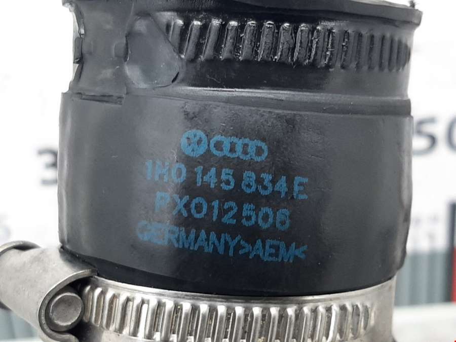 059145731F Патрубок интеркулера Audi A6 C5 (1997-2005) Универсал 2000г. | Фото № 4 059145731F Патрубок интеркулера Audi A6 C5 (1997-2005) Универсал 2000г. - Фото 4