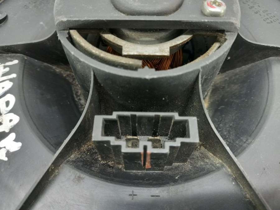 95NW18456 Моторчик отопителя (печки) задний. Ford Galaxy I 2003г. | Фото № 7 95NW18456 Моторчик отопителя (печки) задний. Ford Galaxy I 2003г. - Фото 7