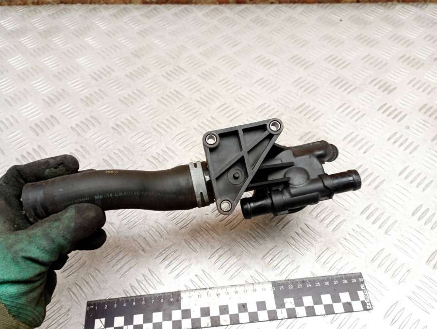 1106100Q1J1106100Q1L1106100Q2C110614574R110614599R110616471R110617671R110618211R6262000115A6262000115TH5480TVZ1358NFTVZ1358PF Корпус термостата  Renault Kadjar 2017г. | Фото № 4  1106100Q1J1106100Q1L1106100Q2C110614574R110614599R110616471R110617671R110618211R6262000115A6262000115TH5480TVZ1358NFTVZ1358PF Корпус термостата  Renault Kadjar 2017г. - Фото 4