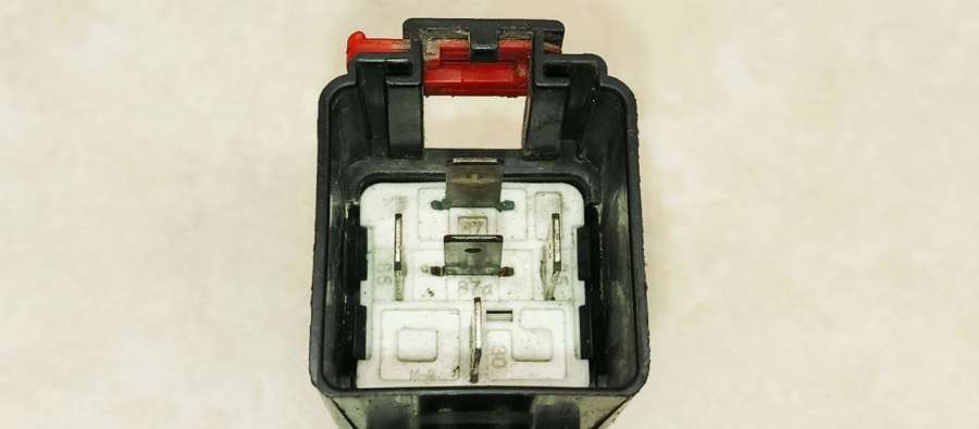 5073204707900AA Реле (прочие)  Chrysler Voyager 3 минивэн 2000г. | Фото № 5  5073204707900AA Реле (прочие)  Chrysler Voyager 3 минивэн 2000г. - Фото 5