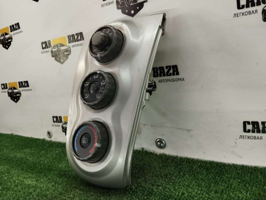 554060D190  Переключатель отопителя.   Toyota Yaris II 2008г. | Фото № 4  554060D190  Переключатель отопителя.   Toyota Yaris II 2008г. - Фото 4