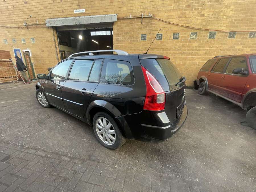 Рычаг передний левый Renault Megane 2 (2002-2009) Универсал 2006г. | Фото № 12 Рычаг передний левый Renault Megane 2 (2002-2009) Универсал 2006г. - Фото 12