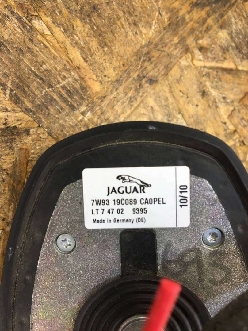 7W93-19C089-CA Антенна на крыше  Jaguar XF X250 CC9 2011г. | Фото № 3  7W93-19C089-CA Антенна на крыше  Jaguar XF X250 CC9 2011г. - Фото 3