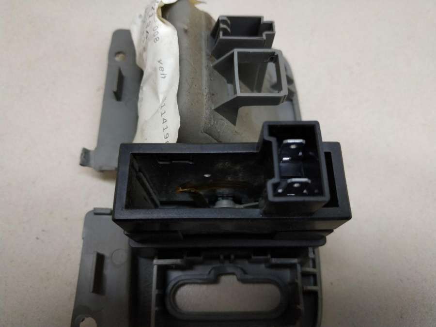 Кнопка регулировки света  Renault Scenic  минивэн 2000г. | Фото № 3   Кнопка регулировки света  Renault Scenic  минивэн 2000г. - Фото 3