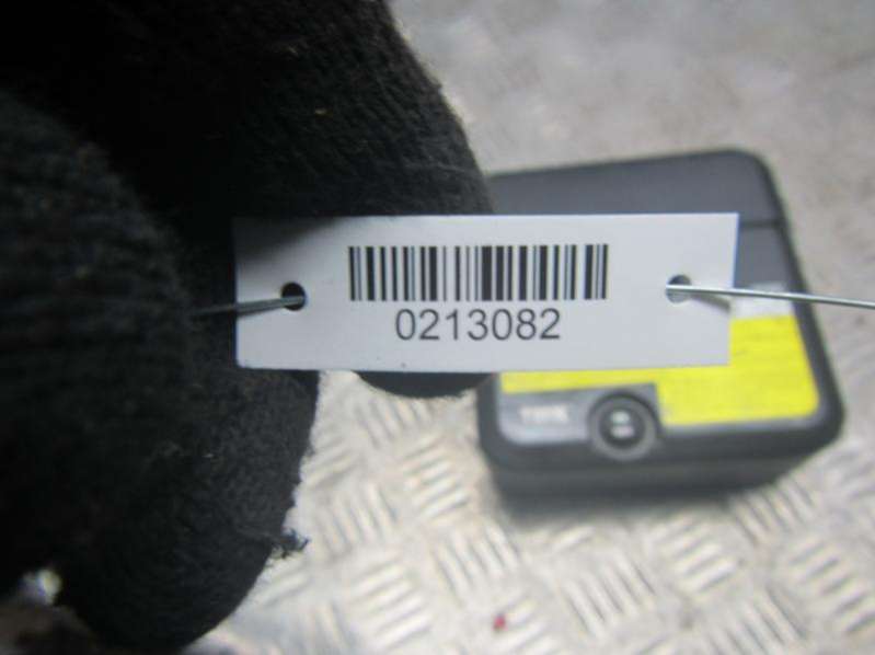 a52n004966 Компрессор для шин штатный  Mitsubishi Colt 2006г. | Фото № 3  a52n004966 Компрессор для шин штатный  Mitsubishi Colt 2006г. - Фото 3