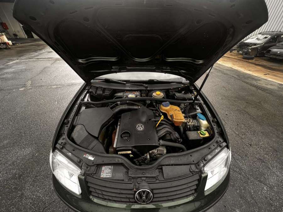 3B1837114 Ручка двери внутренняя передняя правая Volkswagen Passat 5 (1996-2000) Седан 1998г. | Фото № 10 3B1837114 Ручка двери внутренняя передняя правая Volkswagen Passat 5 (1996-2000) Седан 1998г. - Фото 10