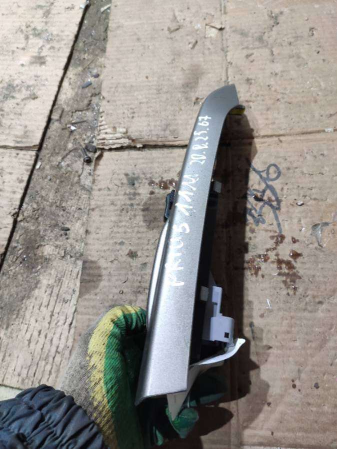 Блок управления стеклоподъемниками Toyota Prius 2 2006г. | Фото № 2 Блок управления стеклоподъемниками Toyota Prius 2 2006г. - Фото 2