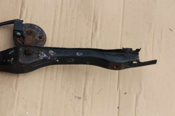 Передняя панель крепления облицовки (телевизор) Toyota RAV4 3 поколение (XA30) (2005-2009) 2005г. | Фото № 13 Передняя панель крепления облицовки (телевизор) Toyota RAV4 3 поколение (XA30) (2005-2009) 2005г. - Фото 13