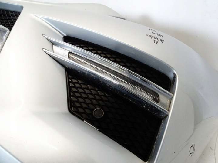 Бампер передний Mercedes ML W166 (2011-2015) 2011г. | Фото № 11 Бампер передний Mercedes ML W166 (2011-2015) 2011г. - Фото 11