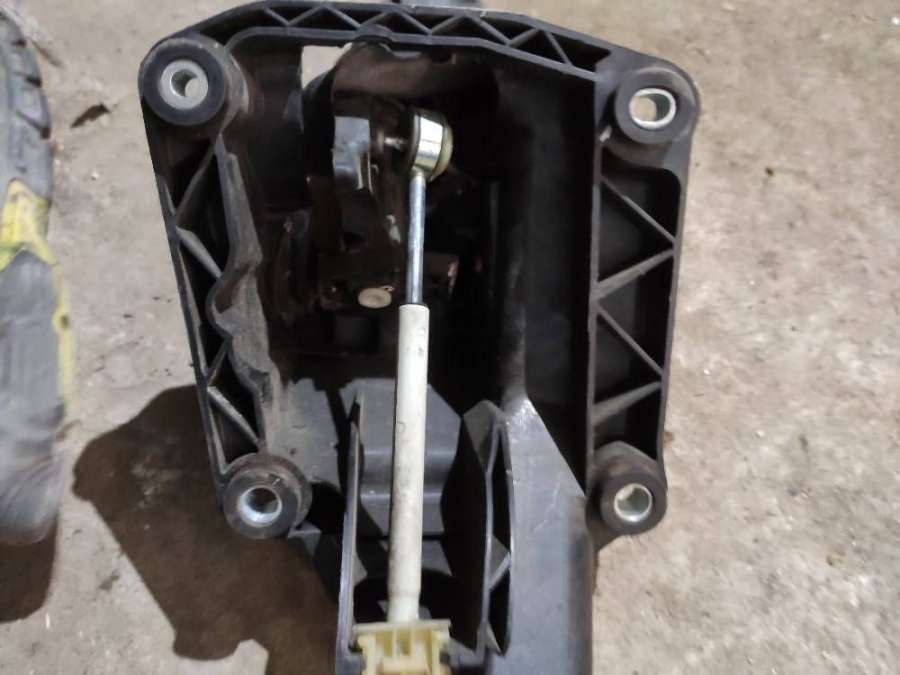 Кулиса Mazda 5 1 2007г. | Фото № 5 Кулиса Mazda 5 1 2007г. - Фото 5